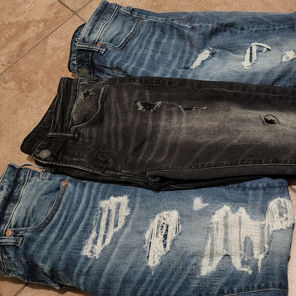 American Eagle jeans 3 pairs